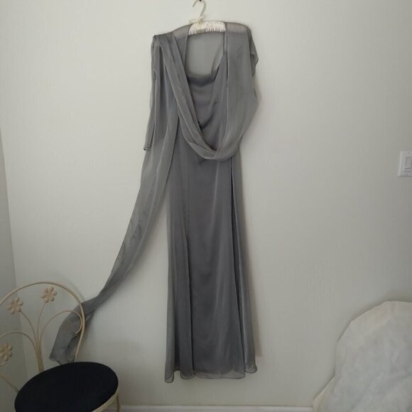 Pearl Grey Chiffon Slip Gown with Flowy Chiffon Floor Length Bolero Shawl  Sz8 - Picture 5 of 13